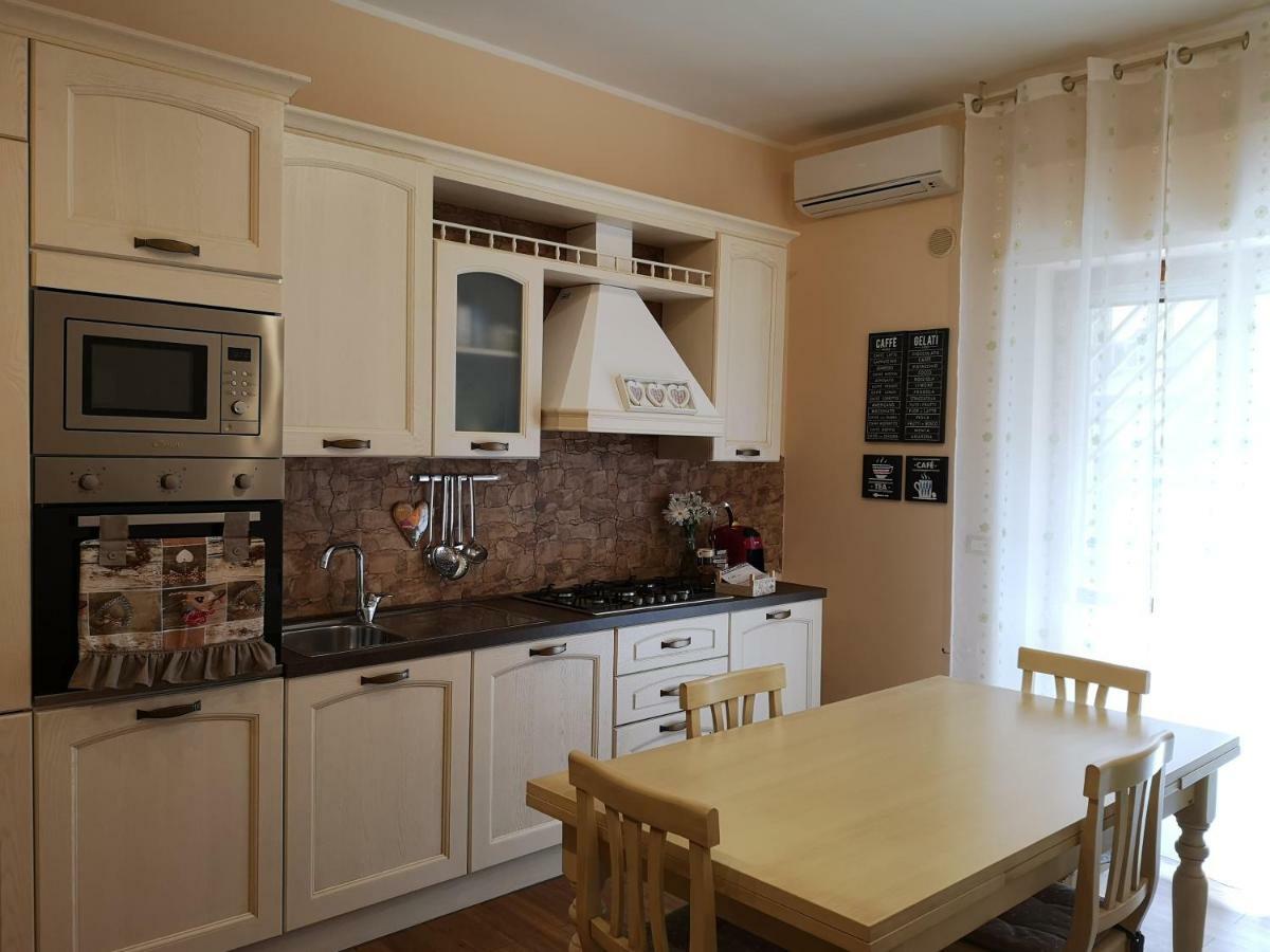 La Casa Della Sposa Appartement Trani Buitenkant foto